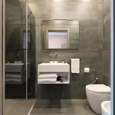 My In Vatican 招待所